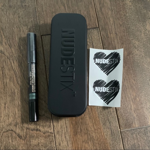 NUDESTIX Other - Nudestix Magnetic Luminous Eye Color Night Dweller